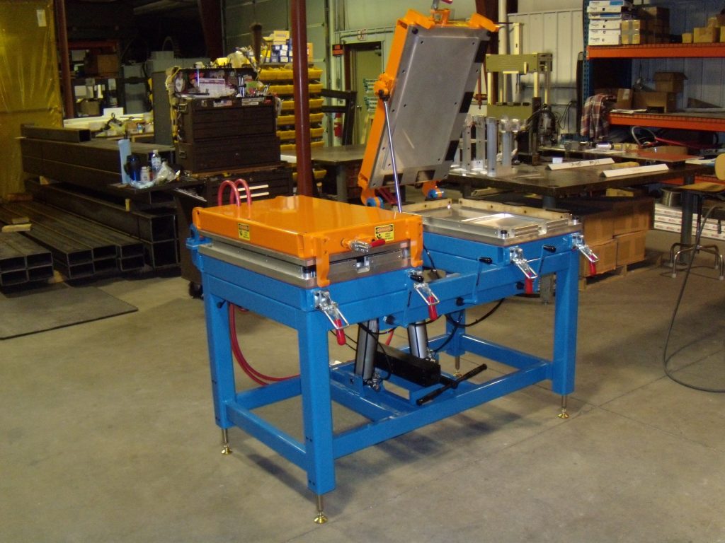 Low Volume Manual Foam Fixture 1