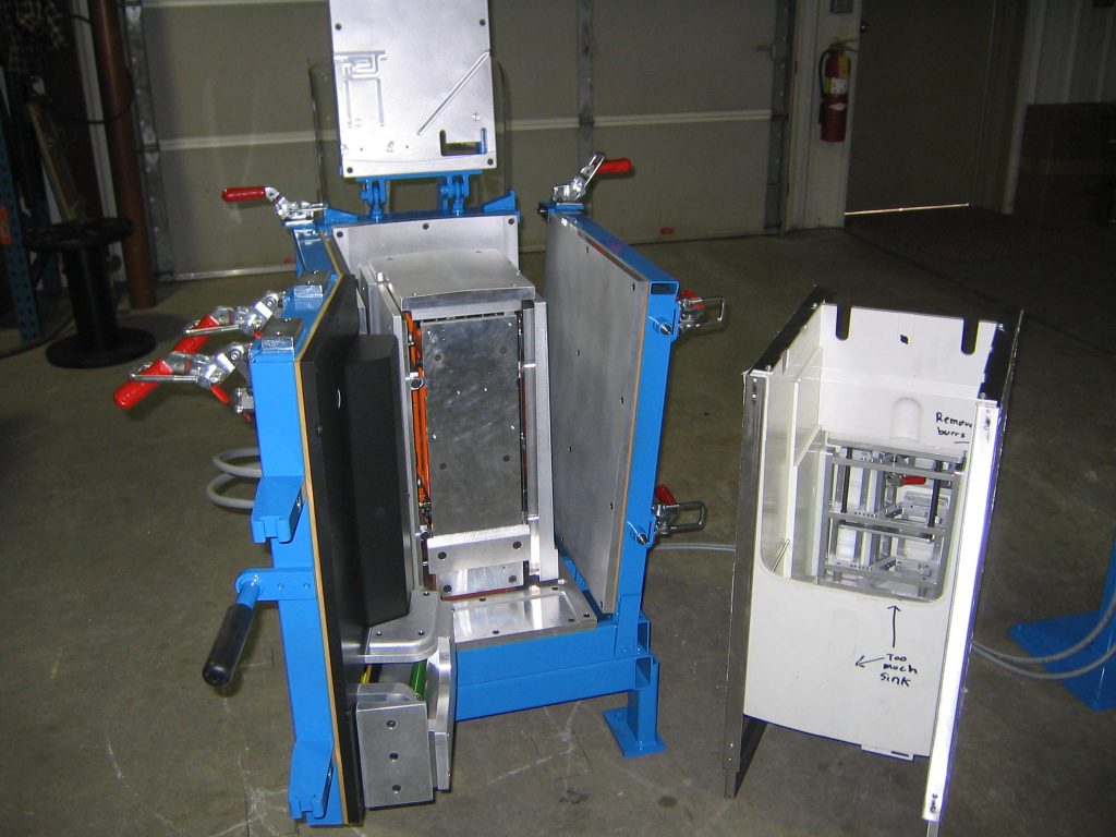 Low Volume Manual Foam Fixture 2