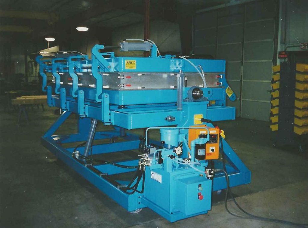 Low Volume Manual Foam Fixture 4